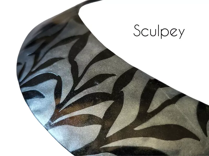 Vernis Croq tendances sur pâte polymere Sculpey avec mica Com'une Alchimie