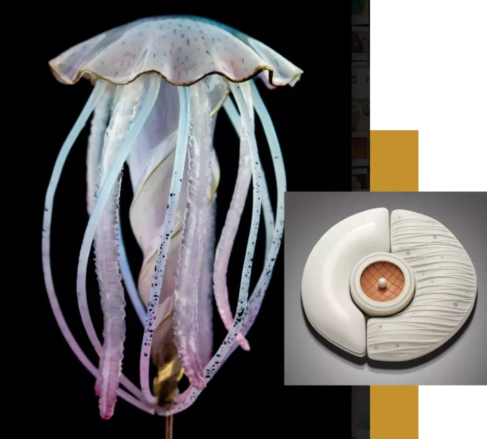Société Francophone d'Argile Polymère French Polymer Clay Society Dan Cormier Photo d'un pendentif méduse translucide de Fancy Pupet et d'une broche de Dan Cormier