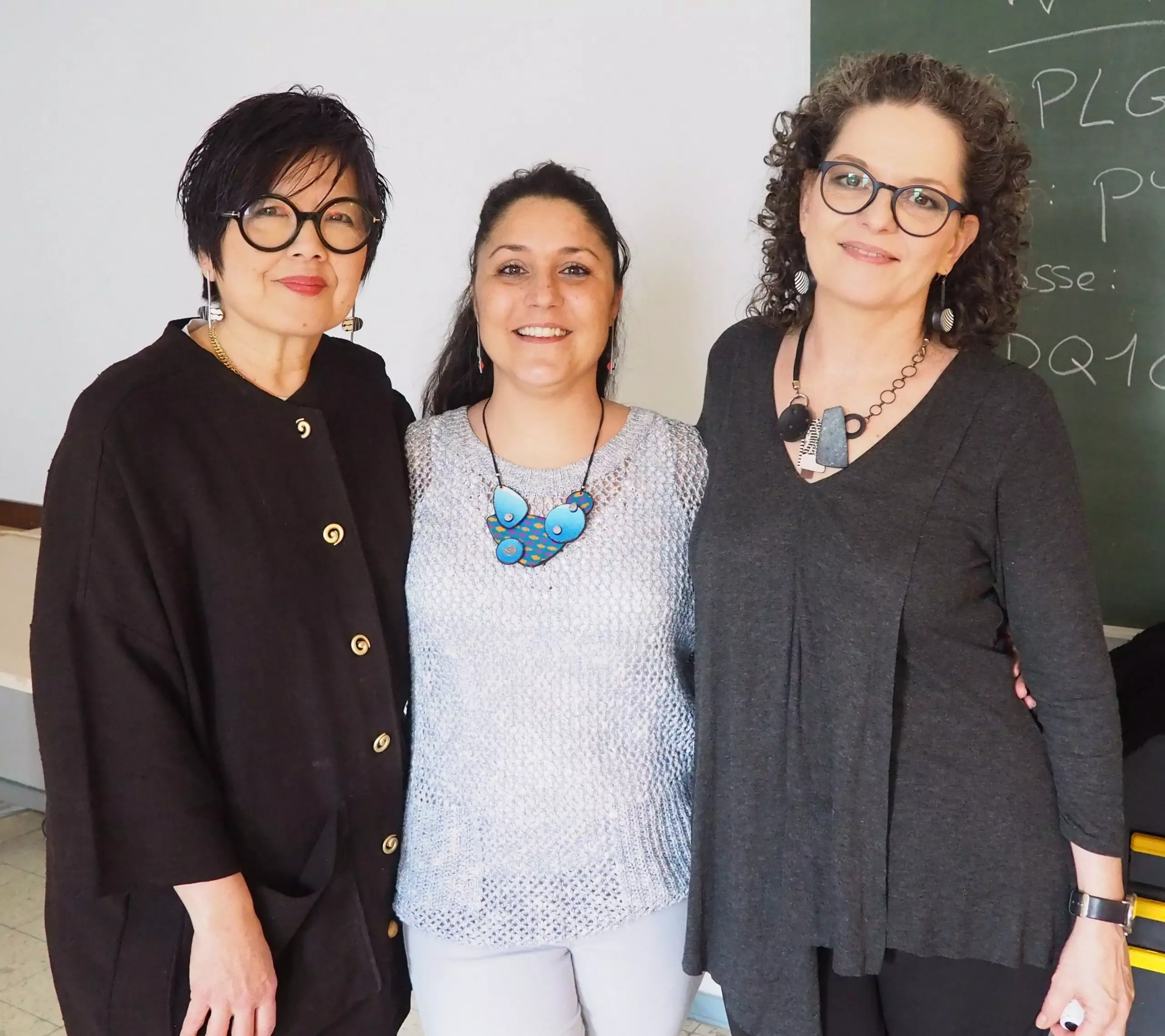 Stage pate polymere Donna Kato Allison Bettina Welker workshop Donna Kato, Allison Cohade et Bettina Welker au stage d'argile polymère de Donna à Liège en 2020