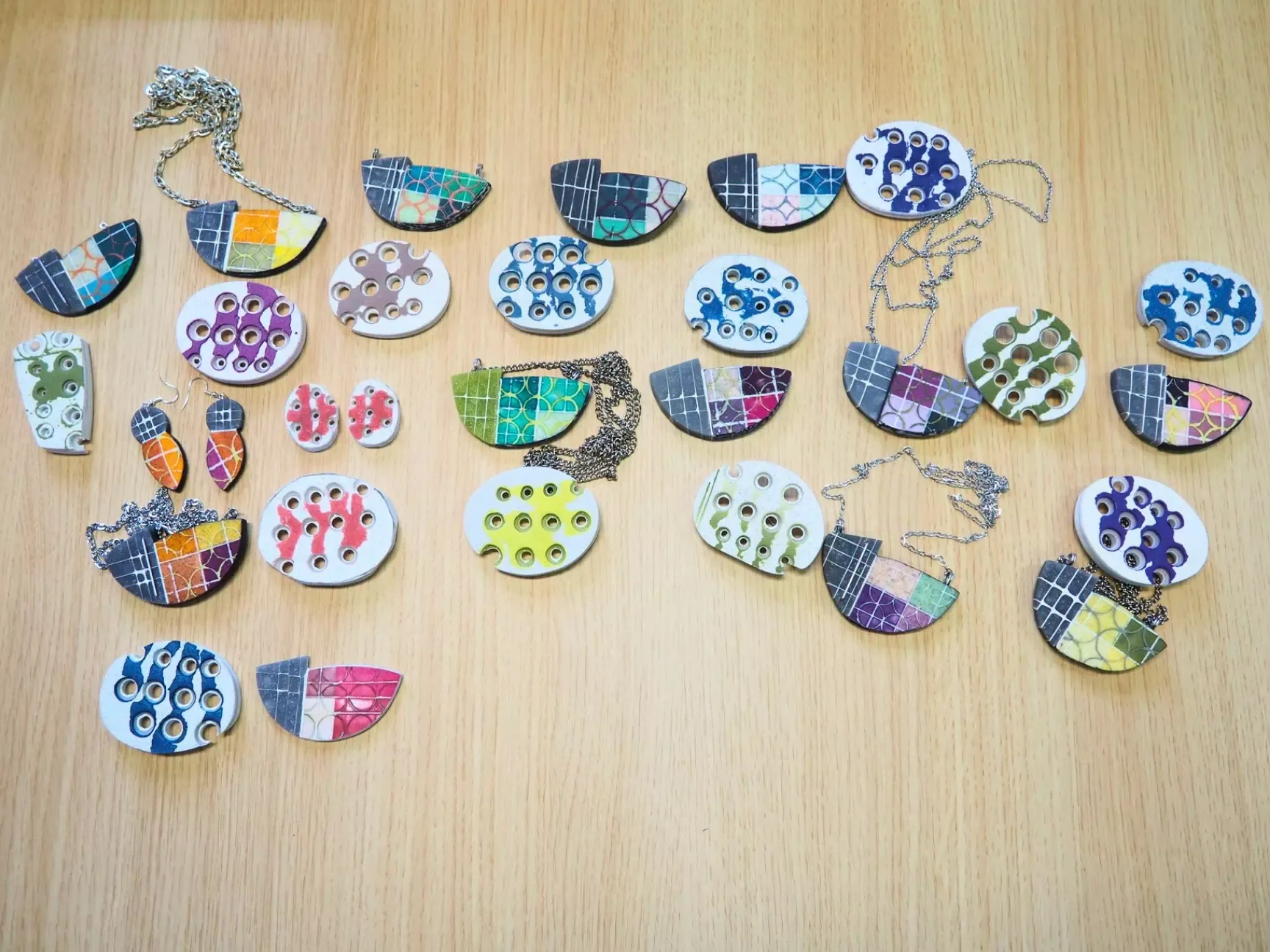 Workshop-pate-polymere-Christine-Dumont-stage-Liege-Fevrier-2019 Créations des participantes réalisées lors du workshop de Christine Dumont à Liège Février 2019