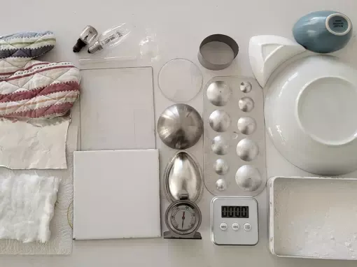 Photo du matériel pouvant être utilisé pour la cuisson de l'argile polymère