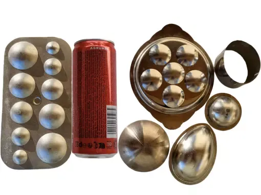 Supports bombés en aluminium (canette de soda, outils perles creuse de Sculpey, plat à escargot, emporte-pièce, petits dômes) pouvant être utilisés pour la cuisson de l'argile polymère